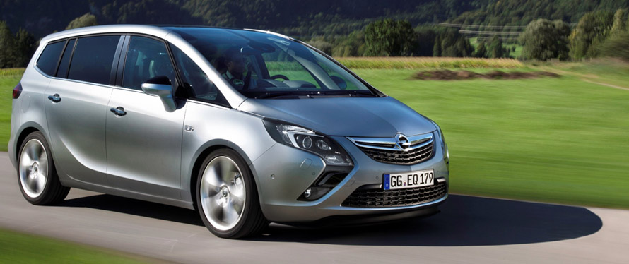 Фотографии Opel Zafira 2019 года